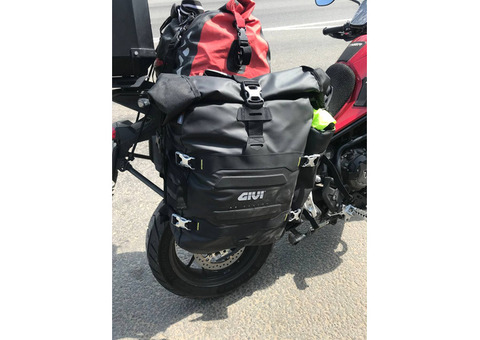 Отлетела сумка с мотоцикла