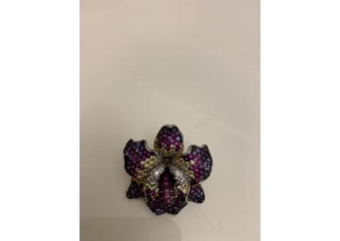 Пропала серебряная сережка в виде цветка орхидеи